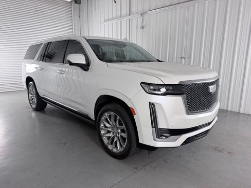 Used 2023 Cadillac Escalade ESV Premium Luxury Platinum w/ LPO, Radiant Package AWD/4WD image 3