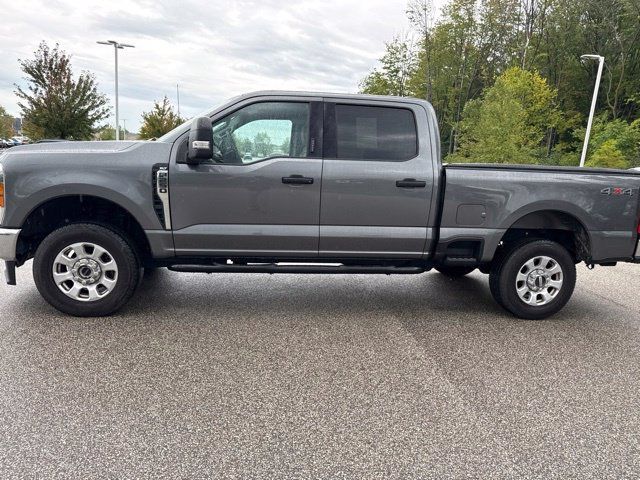 Used 2024 Ford F250 XLT AWD/4WD image 4