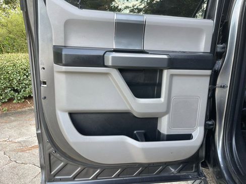 Used 2016 Ford F150 XLT w/ XTR Package image 15