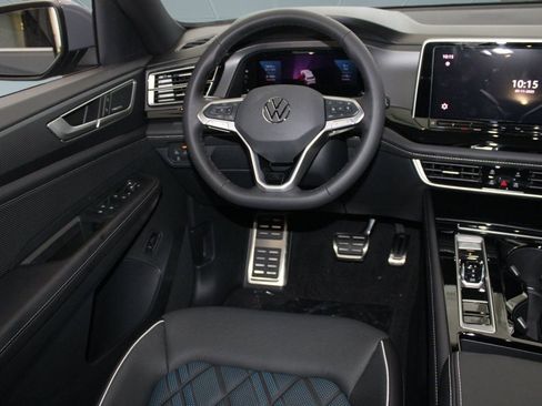 New 2026 Volkswagen Atlas Cross Sport SEL Premium R-Line image 30