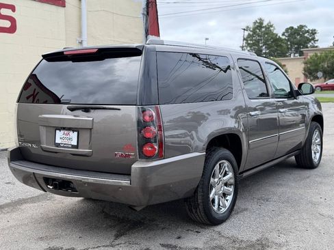 Used 2012 GMC Yukon XL Denali AWD/4WD image 8