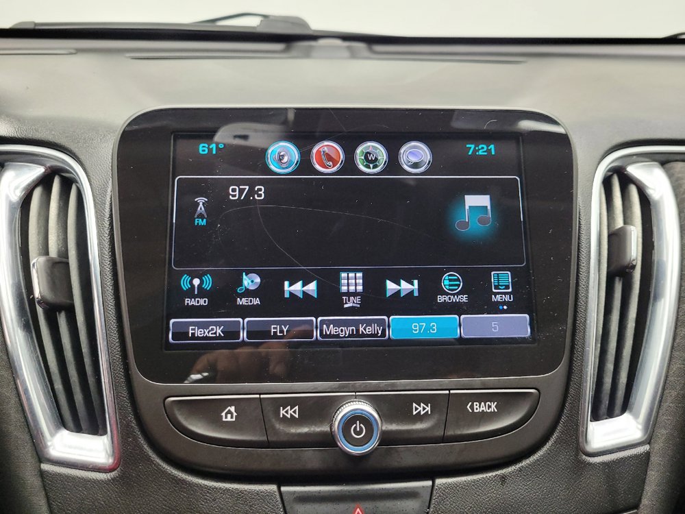 Used 2018 Chevrolet Malibu LT w/ Driver Confidence Package FWD image 25