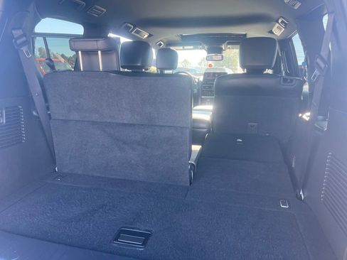 Used 2024 Nissan Armada SL w/ Midnight Edition Package image 7