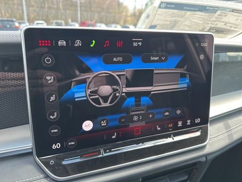 New 2026 Volkswagen Tiguan SE AWD/4WD image 22