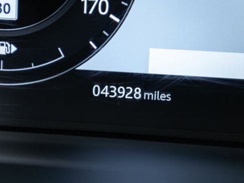 Used 2019 Land Rover Range Rover Long Wheelbase Autobiography image 9