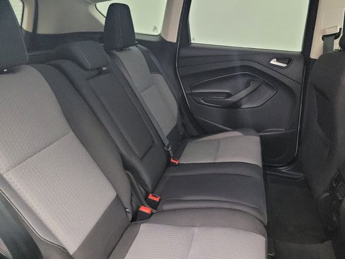 Used 2019 Ford Escape SE image 19