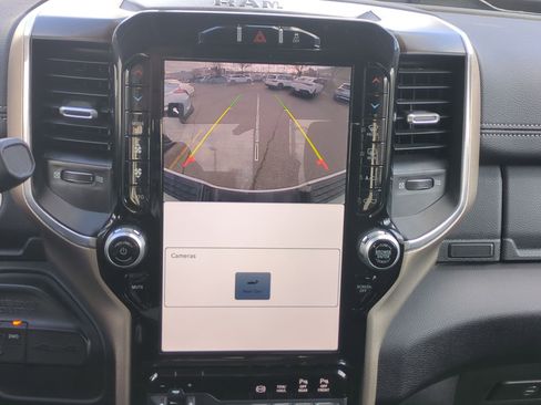 Used 2024 RAM 2500 Laramie image 24