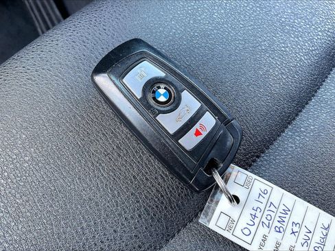 Used 2017 BMW X3 sDrive28i RWD image 11