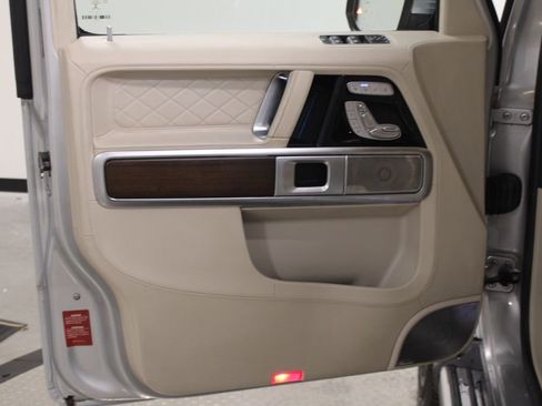 Used 2019 Mercedes-Benz G 550 image 16