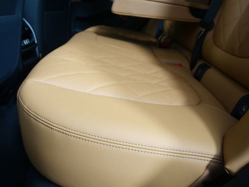 Certified 2026 BMW X5 xDrive50e w/ M Sport Package image 15