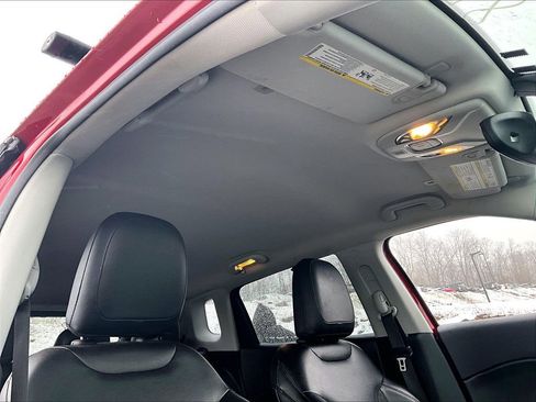 Used 2018 Jeep Compass Latitude w/ Popular Equipment Group image 20