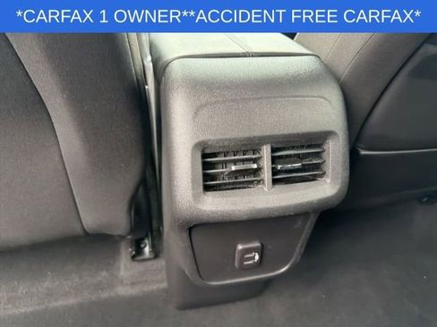 Used 2023 GMC Terrain SLE image 19