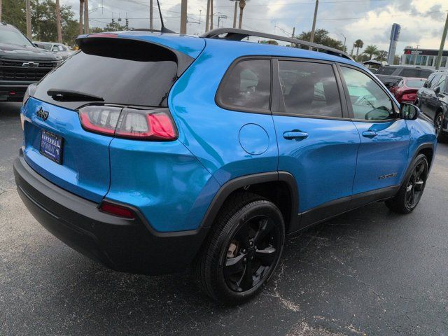 Used 2021 Jeep Cherokee Latitude Plus FWD image 4