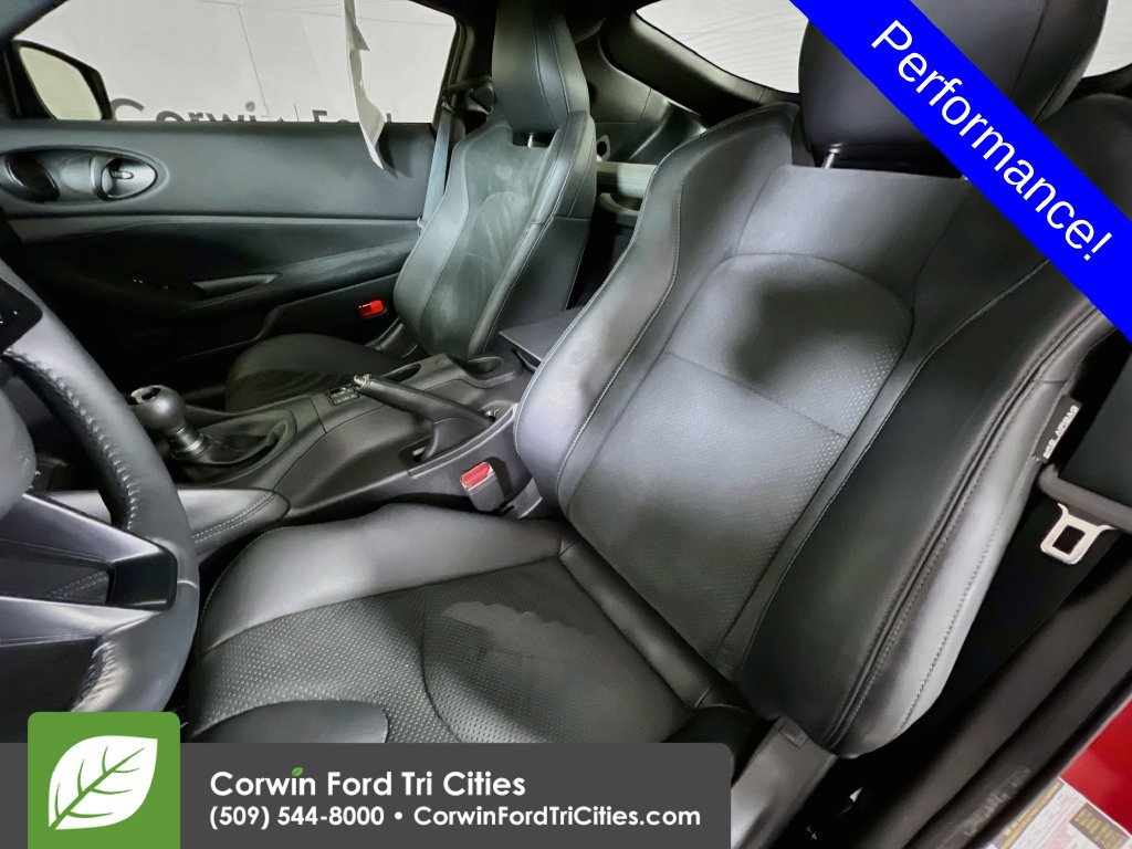 Used 2025 Nissan Z Performance w/ Floor Mat Package RWD image 24