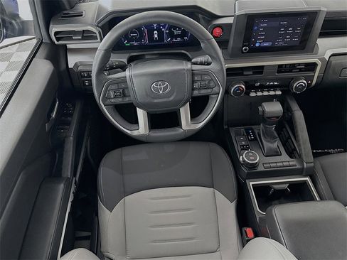 Used 2024 Toyota Tacoma TRD Sport image 23