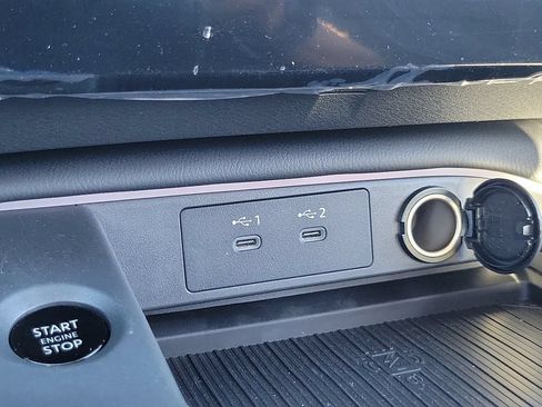 New 2026 Nissan Sentra SR w/ SR Premium Package FWD image 9