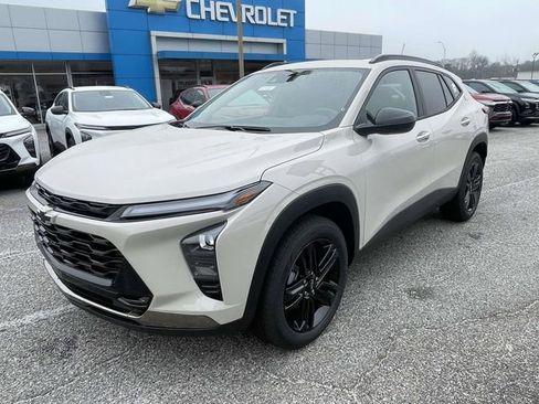 New 2026 Chevrolet Trax ACTIV w/ Sunroof Package image 7