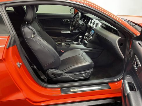 Used 2015 Ford Mustang Premium RWD image 19