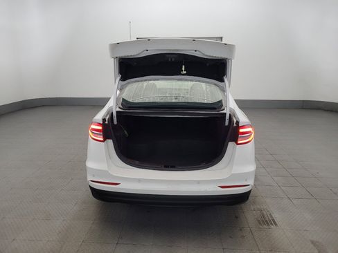 Used 2020 Ford Fusion SE FWD image 29