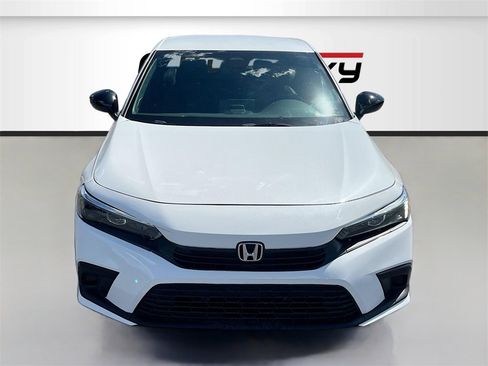 Used 2024 Honda Civic Sport image 2