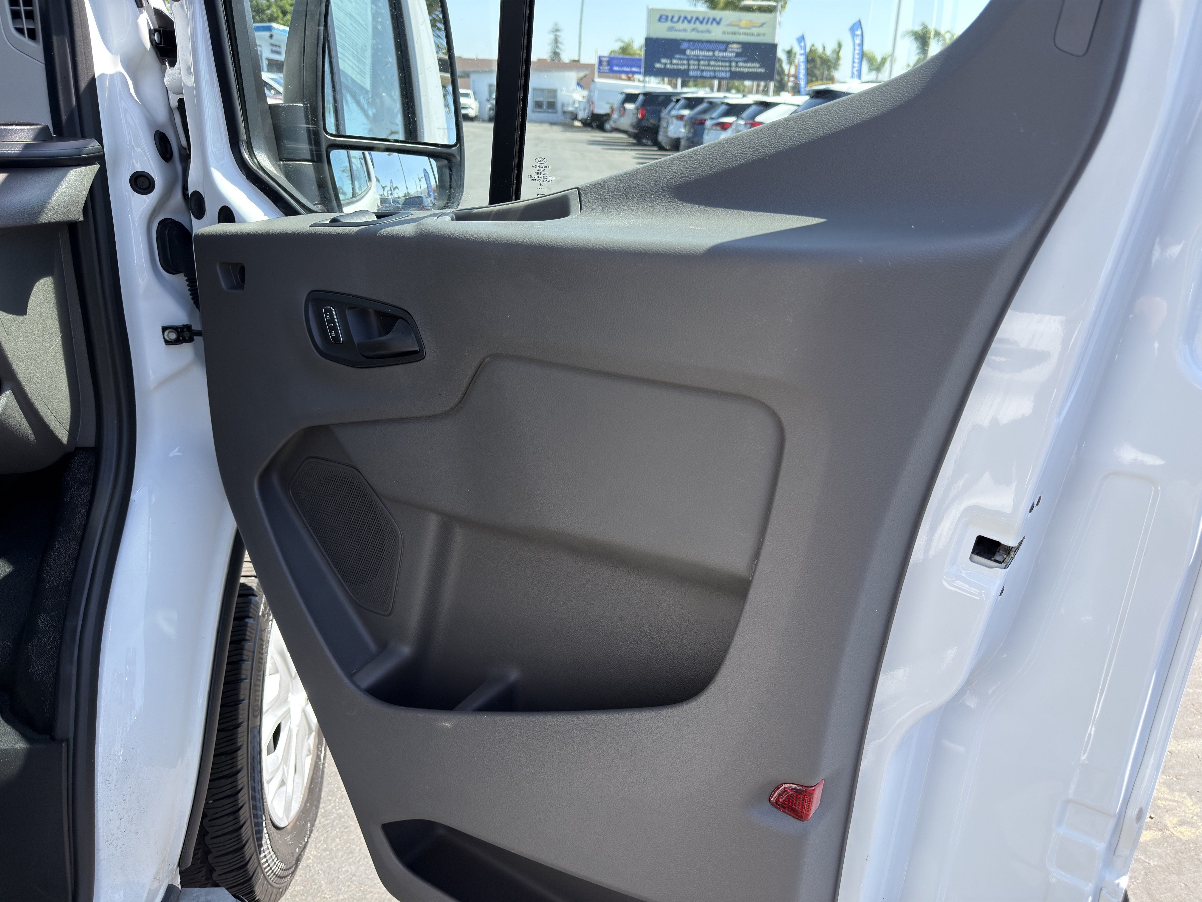 Used 2025 Ford Transit 250 Low Roof w/ Exterior Upgrade Package RWD image 11