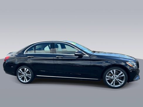 Used 2015 Mercedes-Benz C 300 4MATIC Sedan image 2