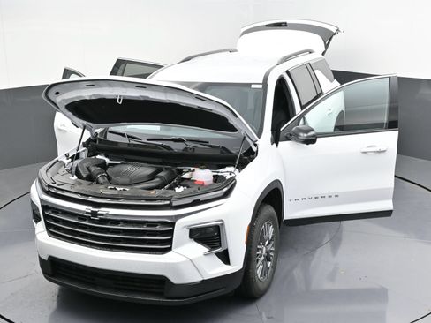 New 2026 Chevrolet Traverse LT w/ Driver Confidence Package FWD image 48
