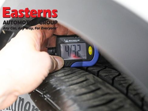 Used 2021 Tesla Model Y Long Range image 24