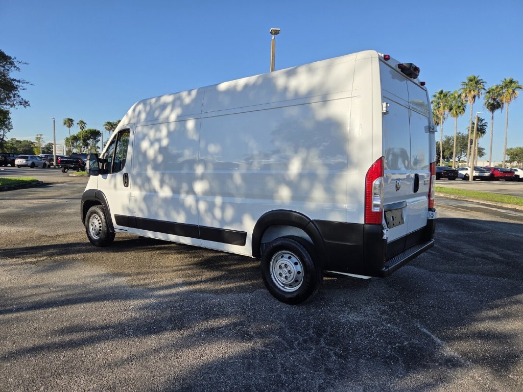 Used 2025 RAM ProMaster 2500 w/ Convenience Group FWD image 8