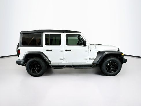 Used 2019 Jeep Wrangler Unlimited Sport S AWD/4WD image 10