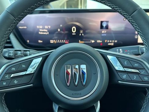 New 2026 Buick Envision Avenir image 28