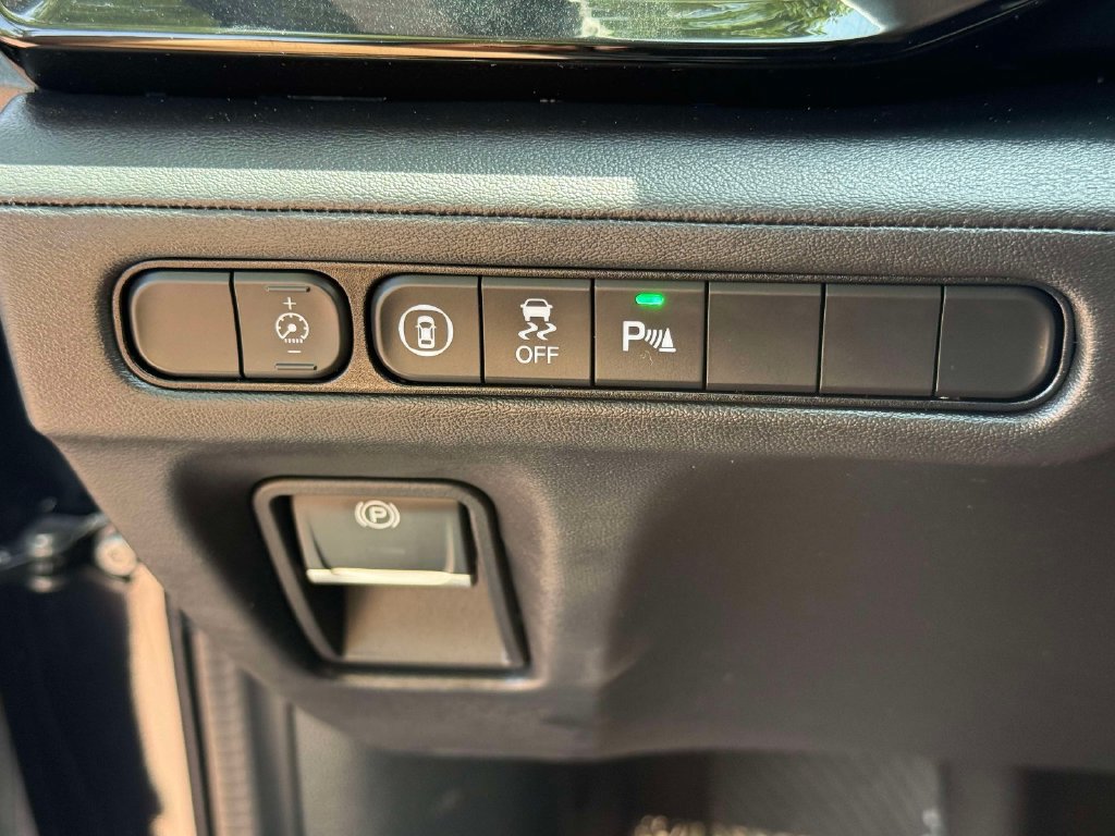 Certified 2025 Acura MDX w/ Technology Package FWD image 30