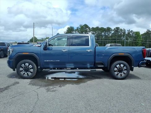 New 2026 GMC Sierra 2500 Denali w/ Denali Reserve Package AWD/4WD image 4