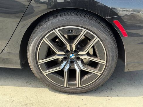 Used 2025 BMW 740i RWD image 3