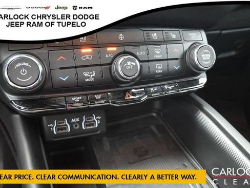 Used 2022 Dodge Durango R/T w/ Blacktop Package AWD/4WD image 22