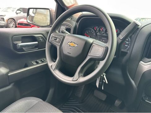 Certified 2022 Chevrolet Silverado 1500 Custom RWD image 8
