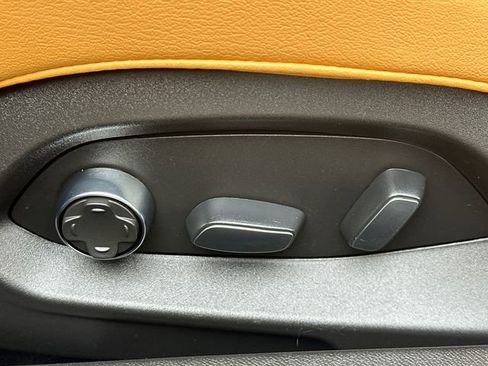 Used 2020 Chevrolet Corvette Stingray Preferred Cpe w/ 2LT Preferred Equipment Group image 30