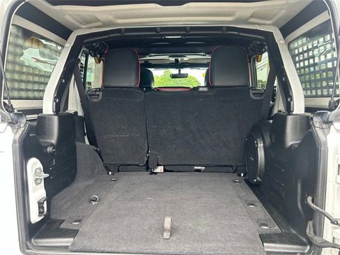 Used 2018 Jeep Wrangler Unlimited Rubicon image 21
