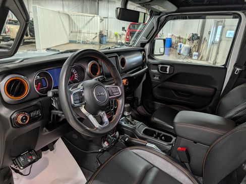 Used 2022 Jeep Gladiator Mojave w/ LED Lighting Group AWD/4WD image 15