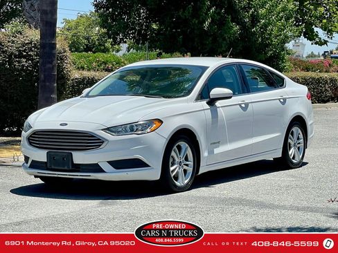 Used 2018 Ford Fusion S FWD image 3