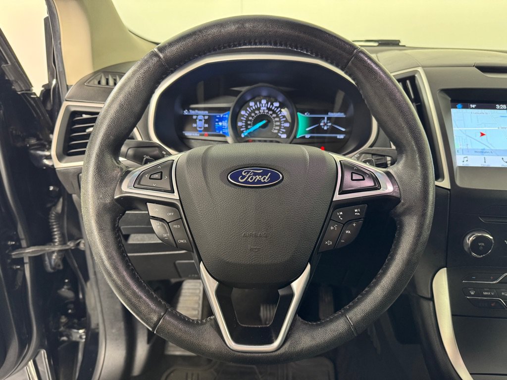 Used 2016 Ford Edge SEL w/ Equipment Group 201A AWD/4WD image 11