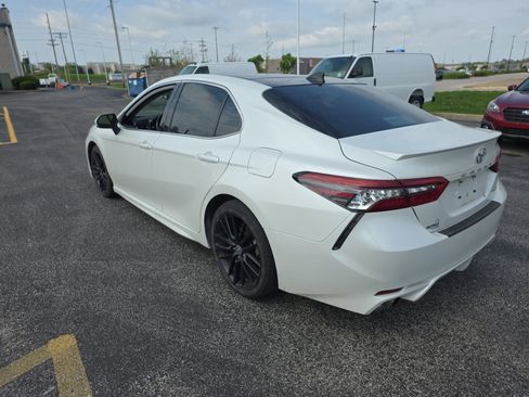 Used 2021 Toyota Camry XSE image 5