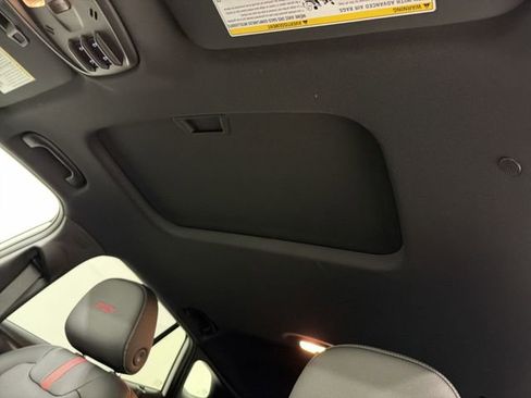 Certified 2024 Chevrolet Trax RS w/ Sunroof Package image 21