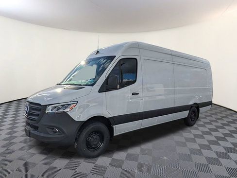 Certified 2024 Mercedes-Benz Sprinter 2500 image 1