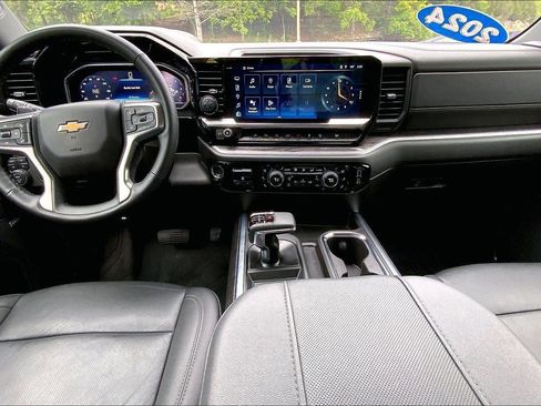 Used 2024 Chevrolet Silverado 1500 LTZ w/ Technology Package AWD/4WD image 16