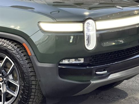 Used 2022 Rivian R1T Launch Edition image 5