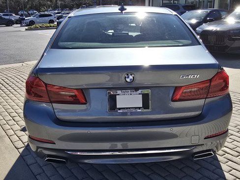 Used 2019 BMW 540i image 6