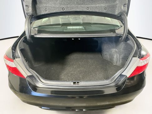 Used 2017 Toyota Camry SE FWD image 26