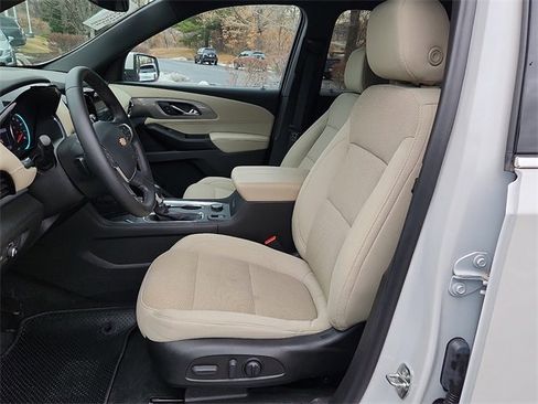 Certified 2023 Chevrolet Traverse LT image 13