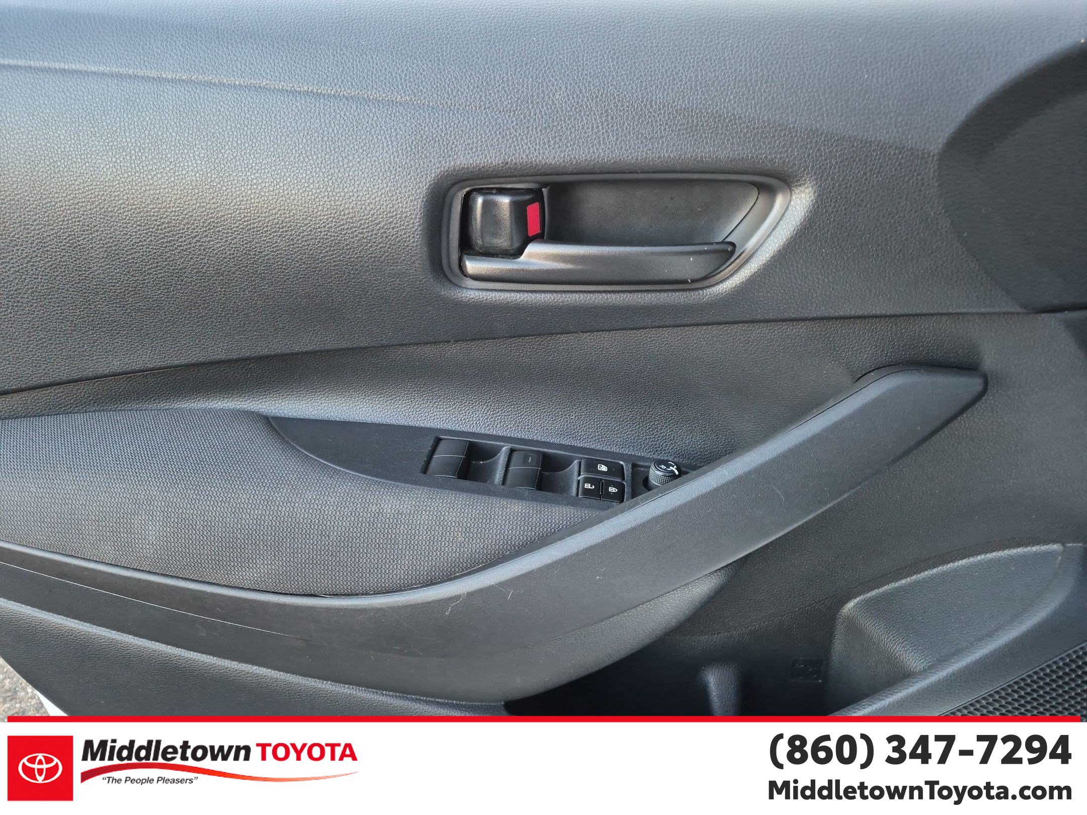 Certified 2025 Toyota Corolla LE FWD image 10